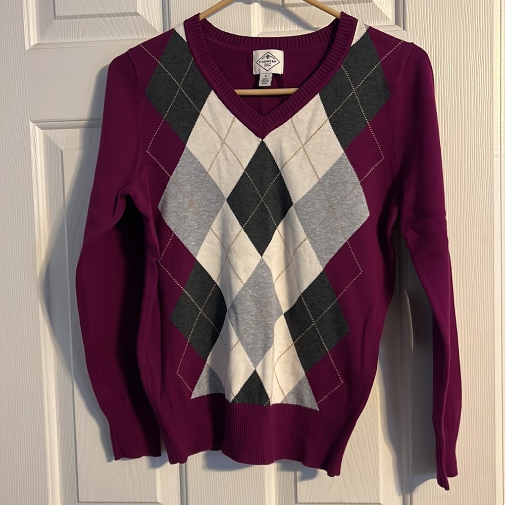 St. John’s Bay NWT argyle sweater size Small